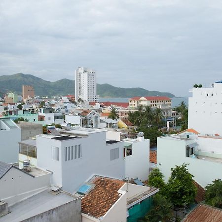 Dong Hai Hotel Нячанг Экстерьер фото
