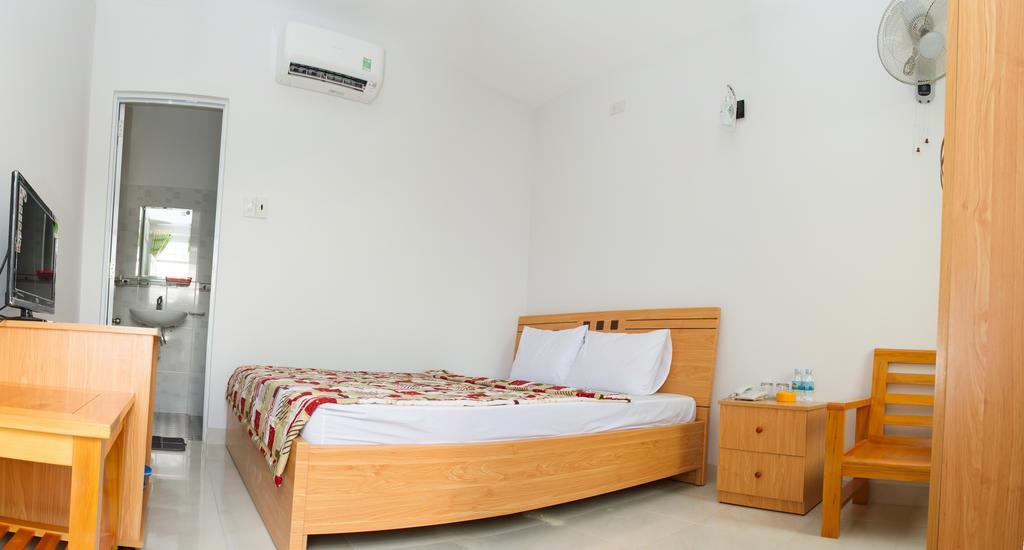 Dong Hai Hotel Нячанг Номер фото