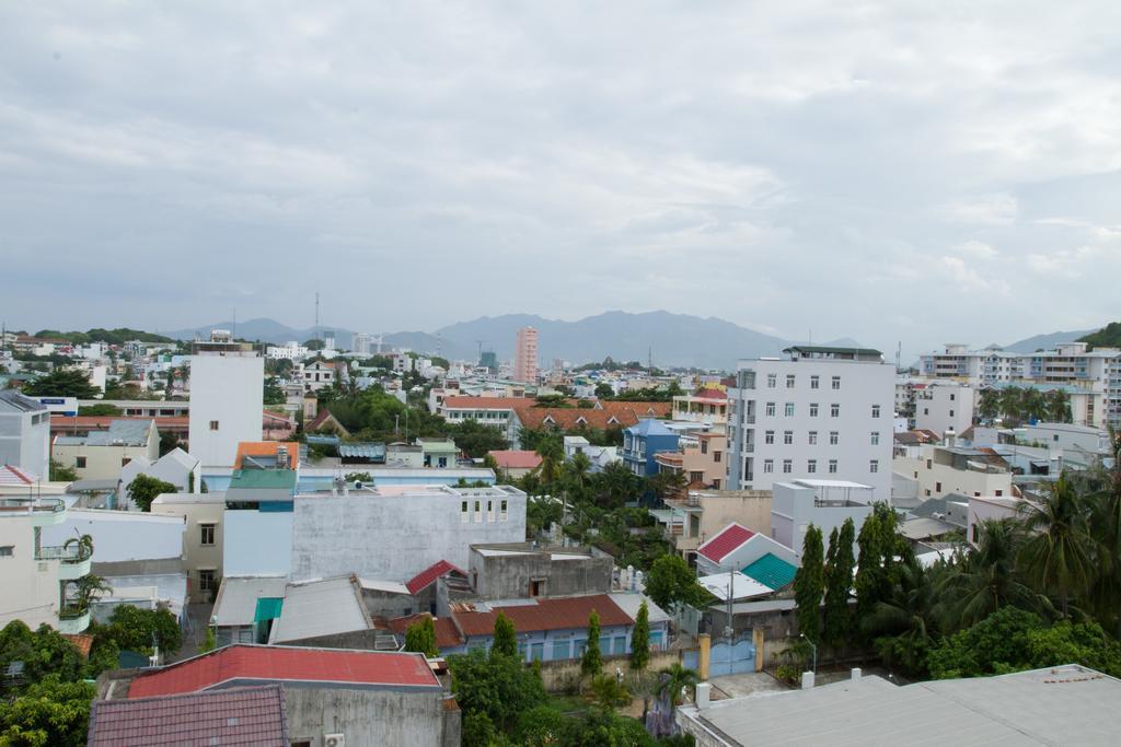 Dong Hai Hotel Нячанг Экстерьер фото